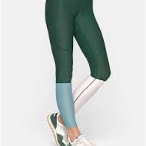 Outdoor Voices 7/8 dipped leggings